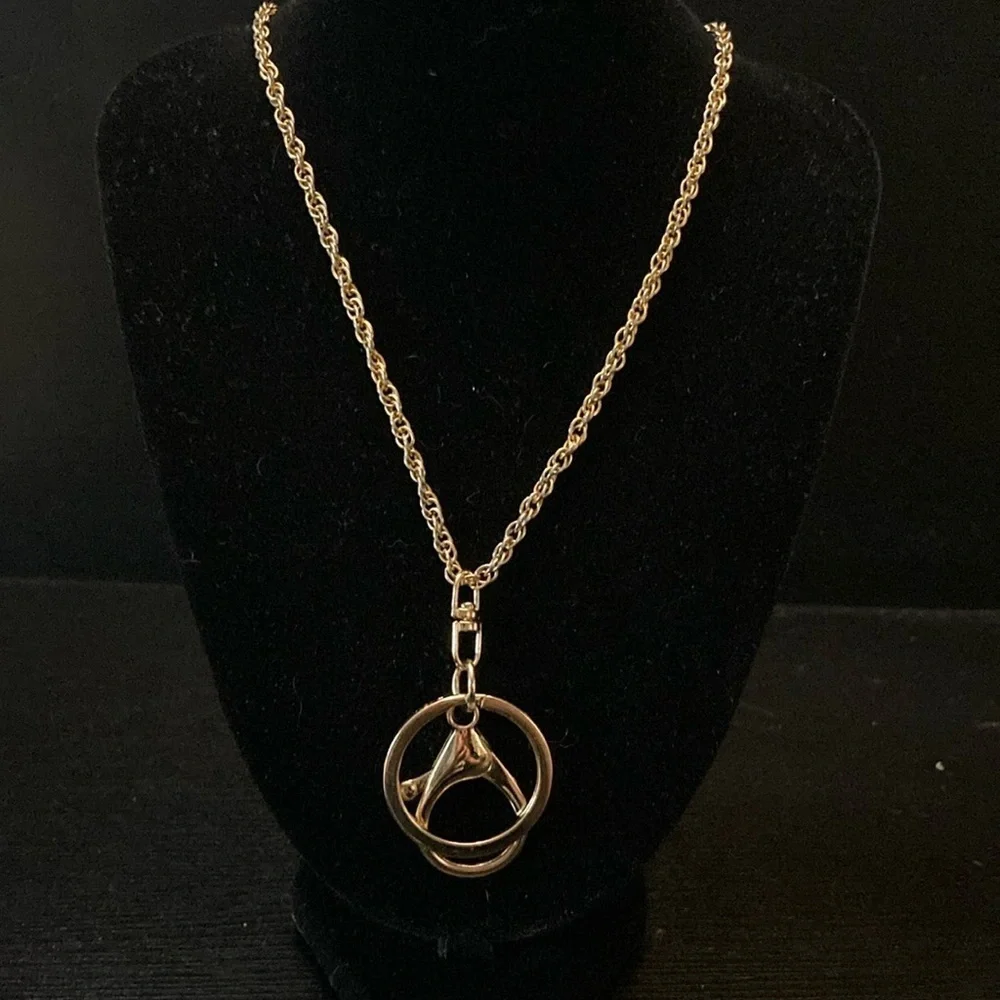 Gold Chain Keychain Accessory - Picture 2 of 2